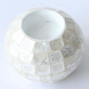 Round candle holder